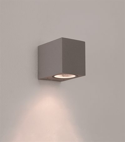 Astro Chios 80 udendørs væglampe i grå