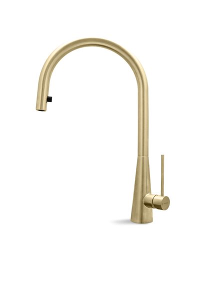 Newform Conico køkkenarmatur med udtræk i C-tuden - i børstet messing