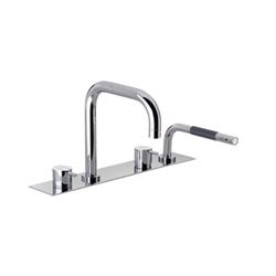 Vola BK10 badekarbatteri (fås i flere varianter) - Vola BK10 badekarbatteri i Børstet krom