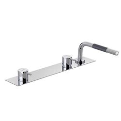 Vola BK3 badekarbatteri med håndbruser - Vola BK3 badekarbatteri i børstet krom